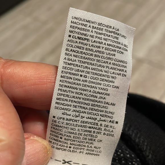 OLD NAVY Gray CREWNECK SWEATER MEDIUM - Picture 8 of 8